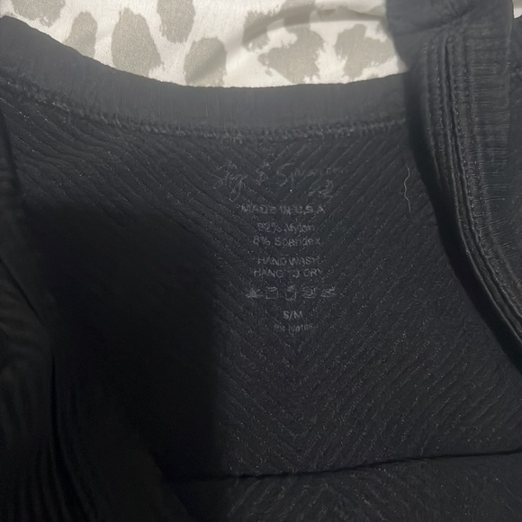 blank cropped tank - Picture 4 of 4